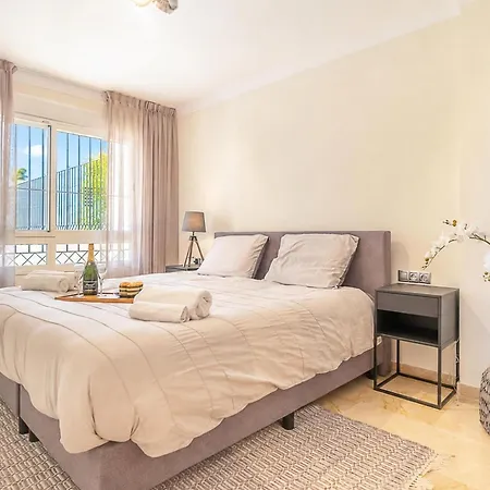 Mairena Forest Sea View & Pool- Happy Apartment *