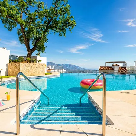 Mairena Forest Sea View & Pool- Happy