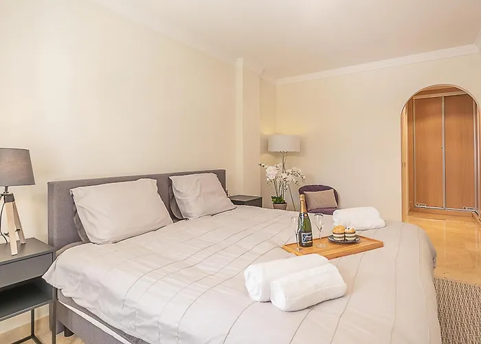 Mairena Forest Sea View & Pool- Happy شقة ماربيا