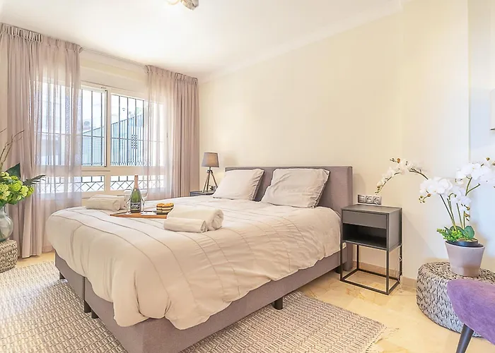 Mairena Forest Sea View & Pool- Happy شقة ماربيا