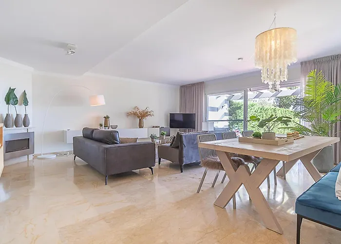 Mairena Forest Sea View & Pool- Happy