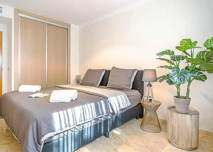 Mairena Forest Sea View & Pool- Happy شقة ماربيا