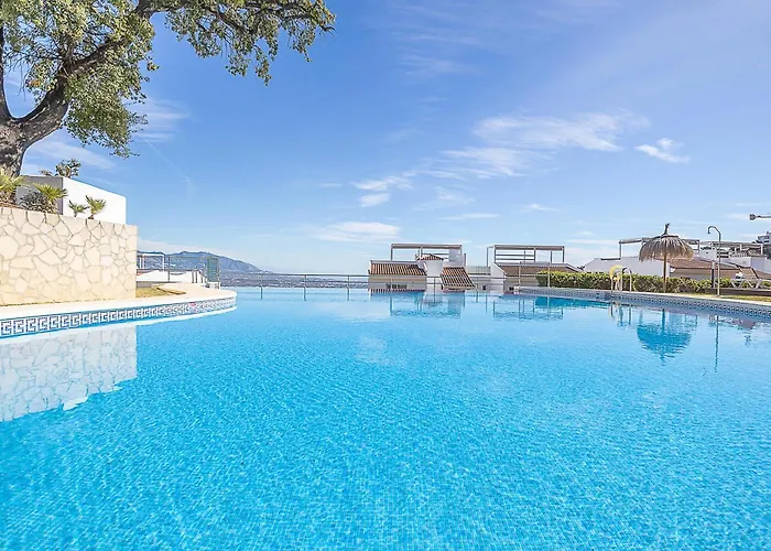 Mairena Forest Sea View & Pool- Happy * ماربيا