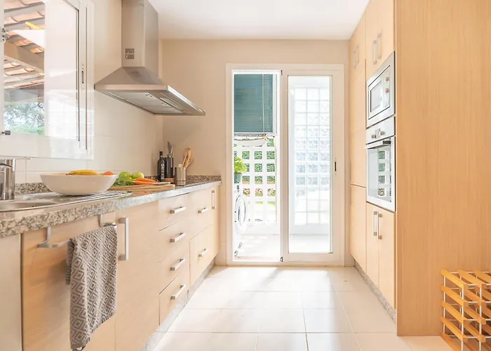 Apartment Mairena Forest Sea View & Pool- Happy *